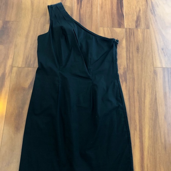 Little black dress - Picture 2 of 6